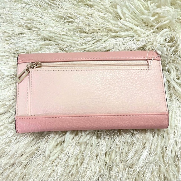 GUESS blush wallet discontinued - Picture 2 of 4